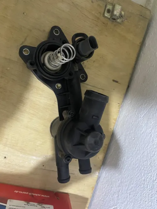 Pipe thermostat polo sedan 1.4/1.6