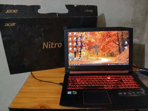 Acer nitro 5 I5-7300HQ gtx 1050ti 4gb