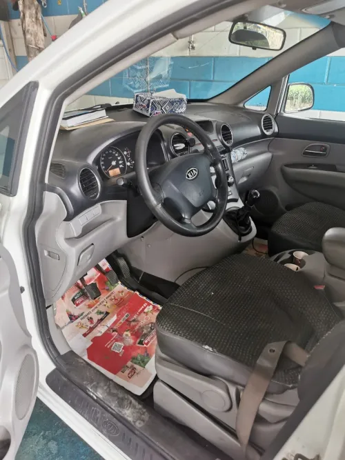 Kia Carens 2012 