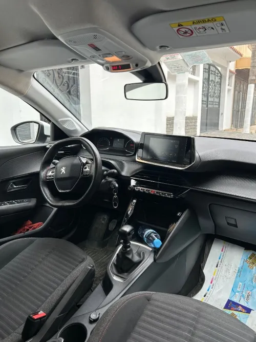Peugeot 208 2021 actife