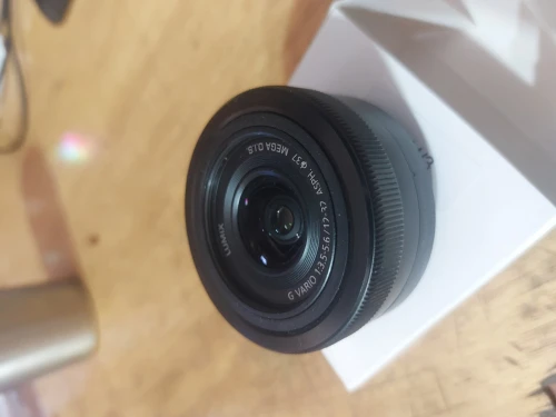 Lumix 12-35 