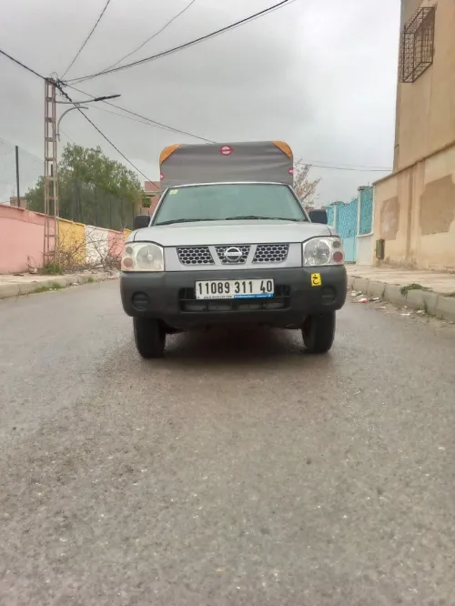 Nissan Pickup 2011 Pickup