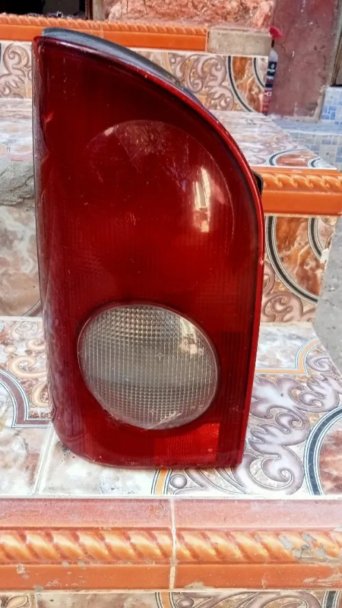 Phare et feu de stop