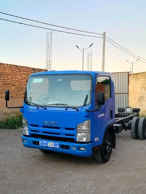 Isuzu Npr 2013
