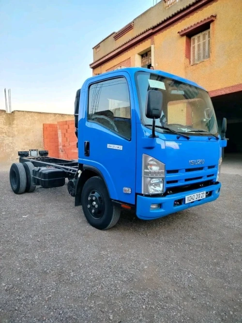 Isuzu Npr 2013