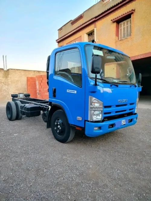 Isuzu Npr 2013