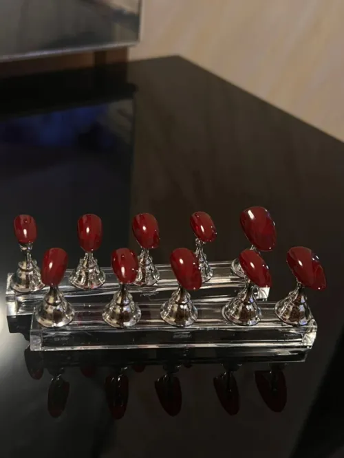 Press on nails اظافر الصلاة