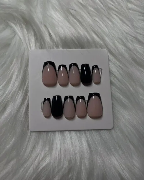 Press on nails اظافر الصلاة