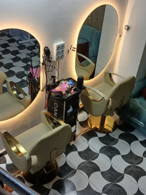 Chaise de salon coiffure 