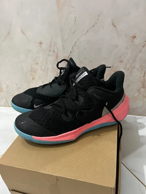 Nike sport shoes