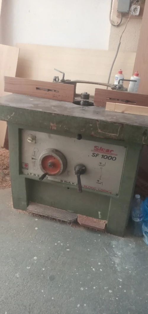 Machine de menuiserie bois