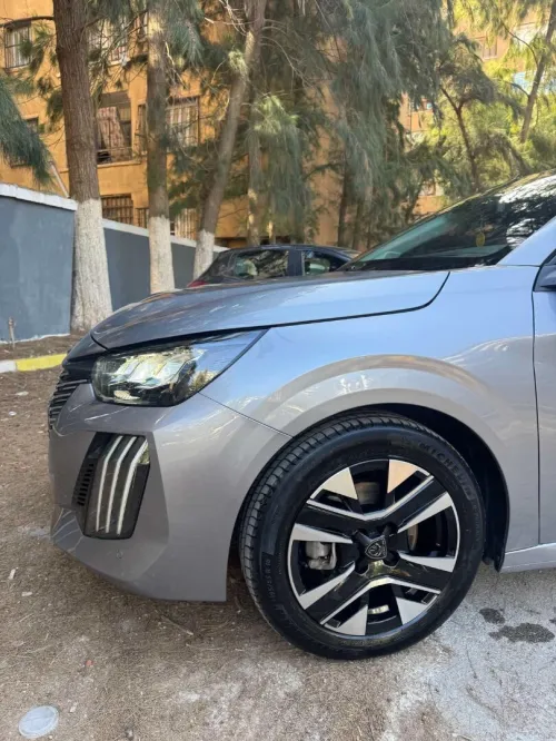 Peugeot 208 2024 Allure Pack