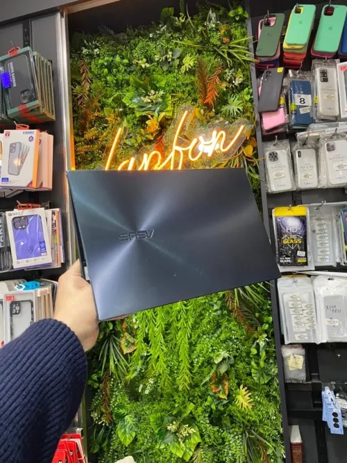 ASUS ZENBOOK 14 I7 10th 16GB 512GB SSD 14 FHD 