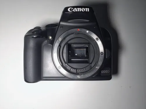 Camera canon 1000d n9iya etat 9.5/10 fiha 8k clik