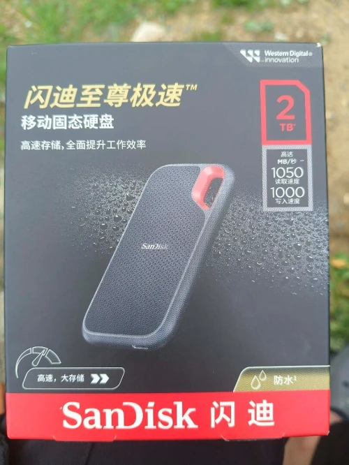 Disque dur ssd externe SanDisk 2 TB UP TO 1050 Mbps