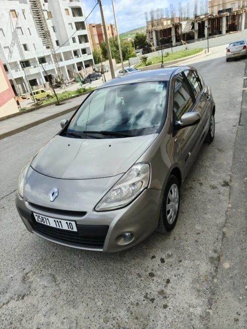 Renault Clio 3 2011 Night and Day