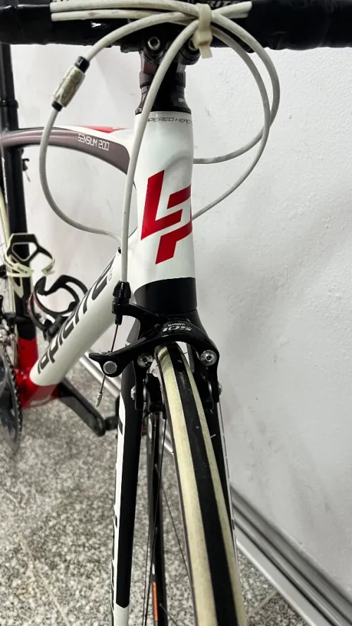 Velo course Lapierre sensium 200