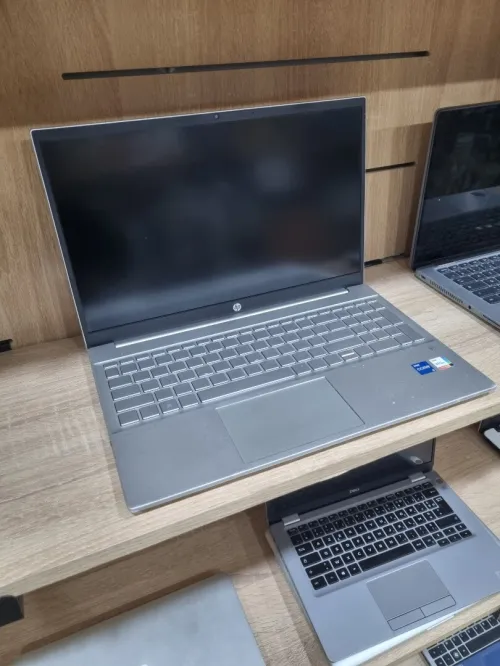 Hp Pavilion 15 i5 1235-16 Go - 512 SSD intel iris Xe Graphics