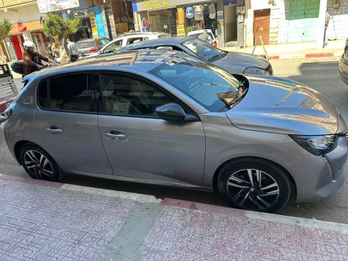 Peugeot 208 2023 Allure Pack