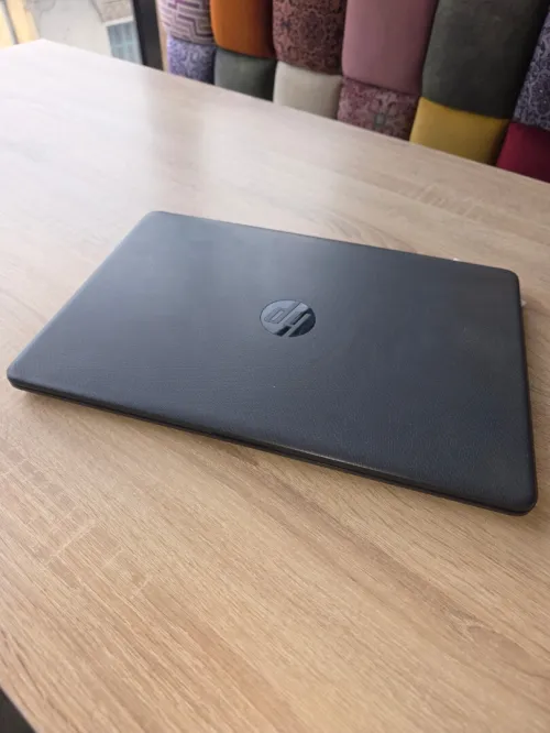LAPTOP HP DW 3023 nk I3-1115 G4 /256SSD / 4GB  / ECRAN 15.6"