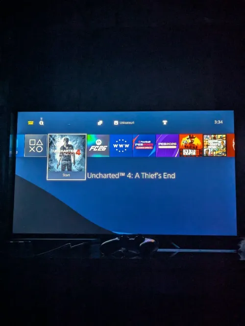 PS4 slim