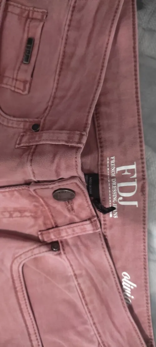 Lot lots de Pantalon jeans femme لو سروال جينز نساء 