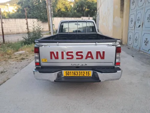 Nissan Pickup 2012 Nissan