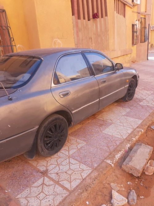 Mazda cronos 1994 v6