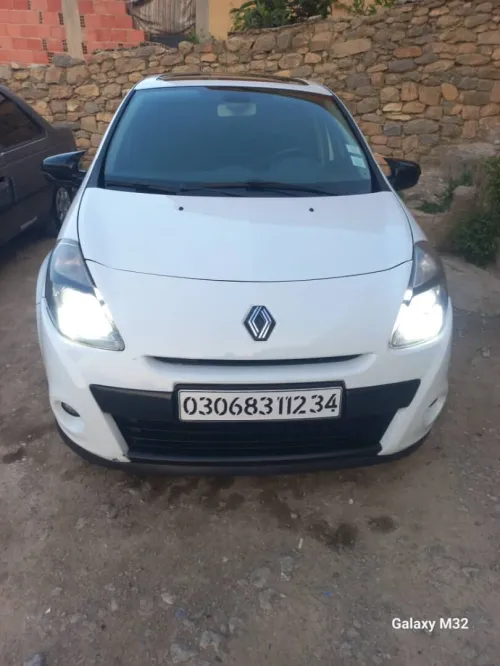 Renault Clio 3 2012 Night and Day
