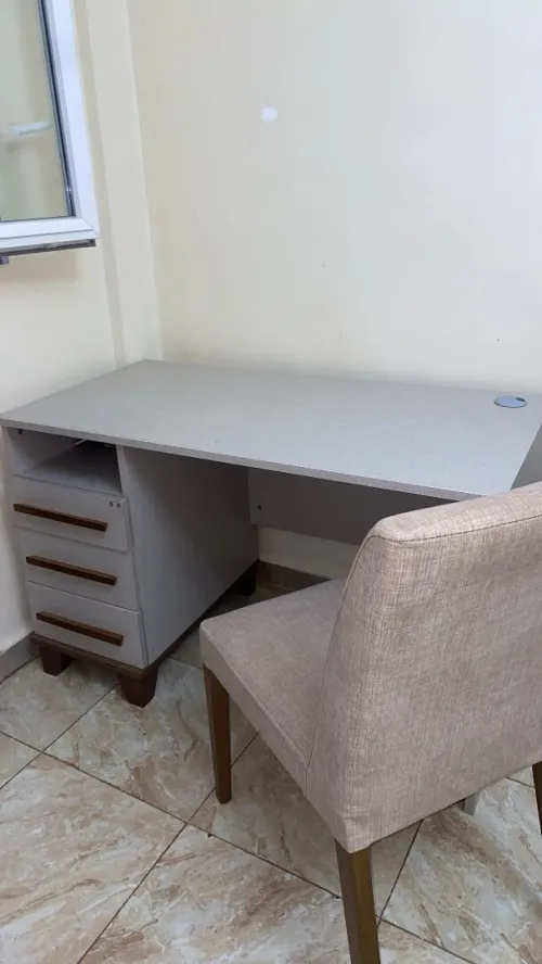 Chambre à coucher une place et demie ( fille )
