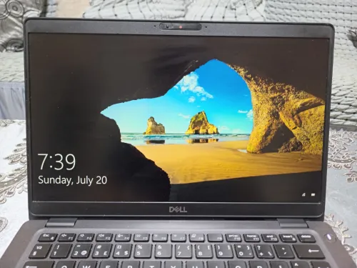 Dell Latitude 5300 with Touchscreen (i5)