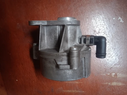 Pump a vide 1.9 DCI Bosch
