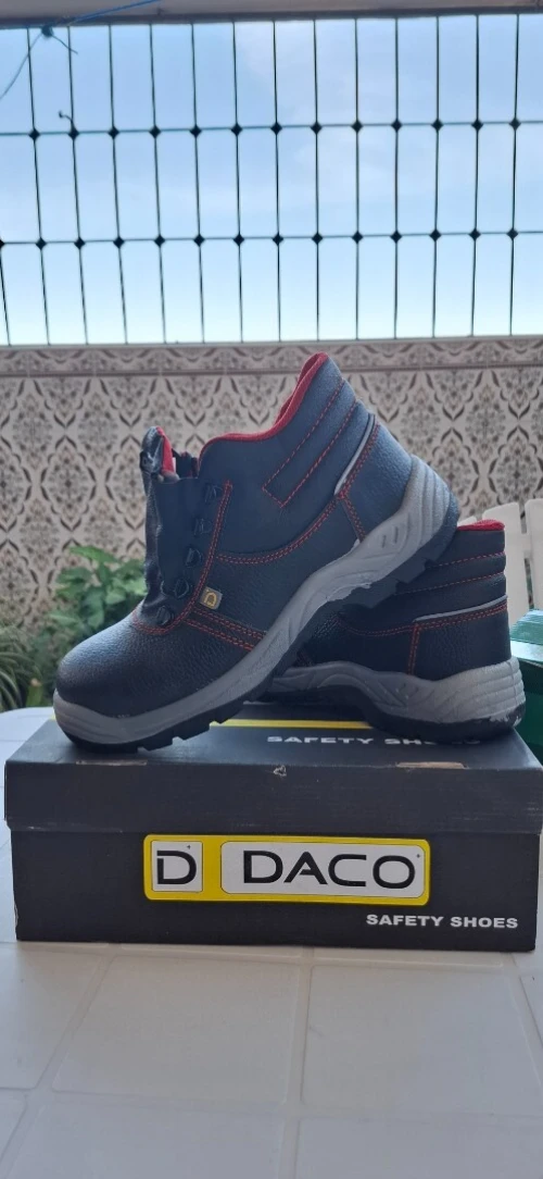 Chaussure de sécurité 43