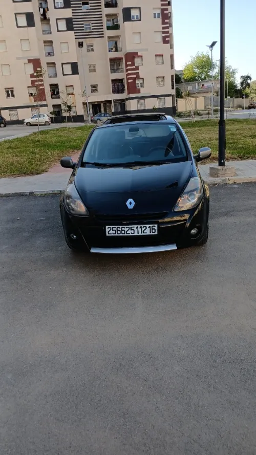 Renault Clio 3 2012 Night and Day