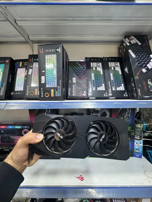 Carte graphique ASUS RX 5700XT et RTX 3060TI occasion très bonne état avec garantie vente sur magasine