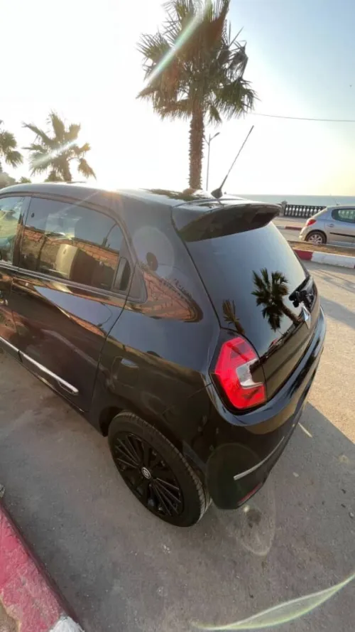 Renault Twingo 2022 Urban night