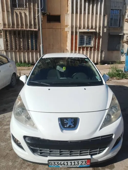 Peugeot 207 2013 