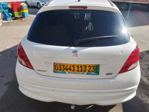 Peugeot 207 2013 