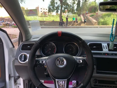 Volkswagen Polo 2016 La cara plis