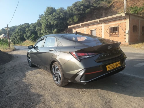 Hyundai Elantra 2025 Toutes options