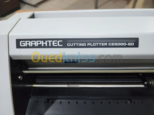 PLOTTER PLOTEUR GRAPHTEC