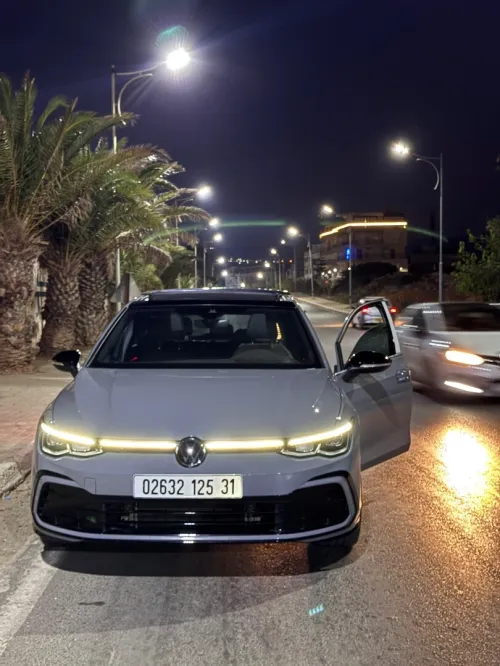Volkswagen Golf 8 2025 R-Line
