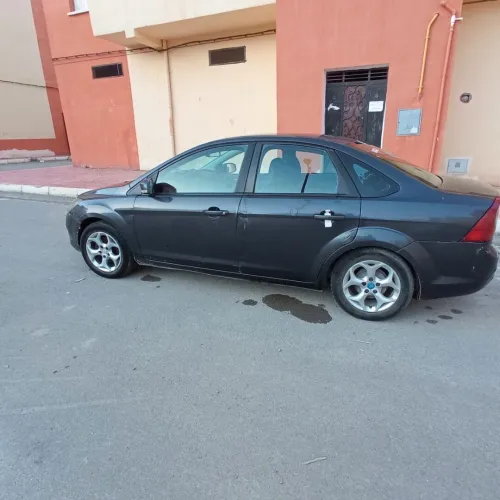 Ford Focus 4 portes 2011 Focus 4 portes
