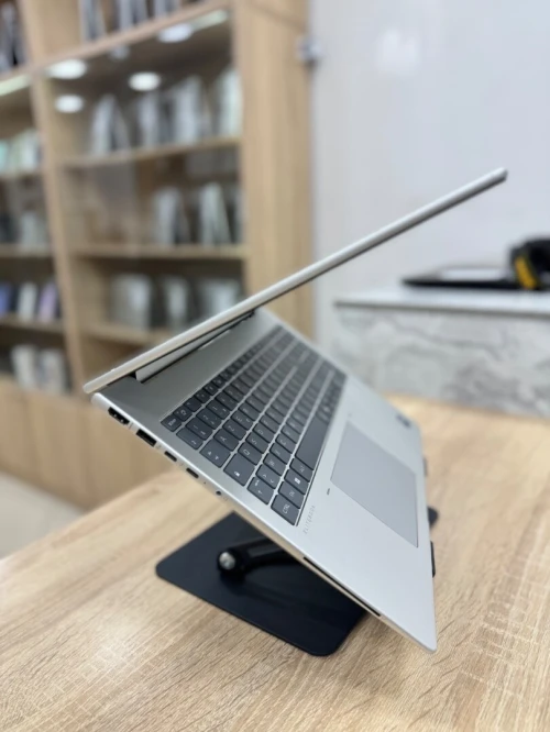 HP EliteBook 660 G11 16 Ultra 7 155U 16GB/512GB AZERTY