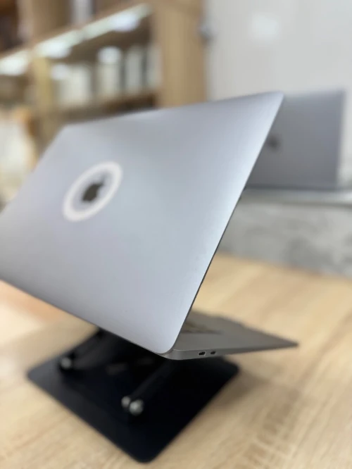 MacBook Pro 16 2019 i7 16GB/512GB Touch Bar