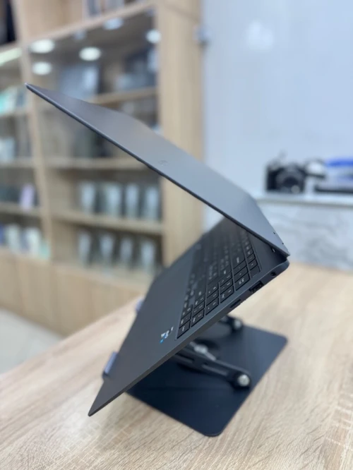 Samsung Galaxy Book 3 Pro 360 16 i7-1360P 16GB/512GB QWERTY AMOLED 120Hz