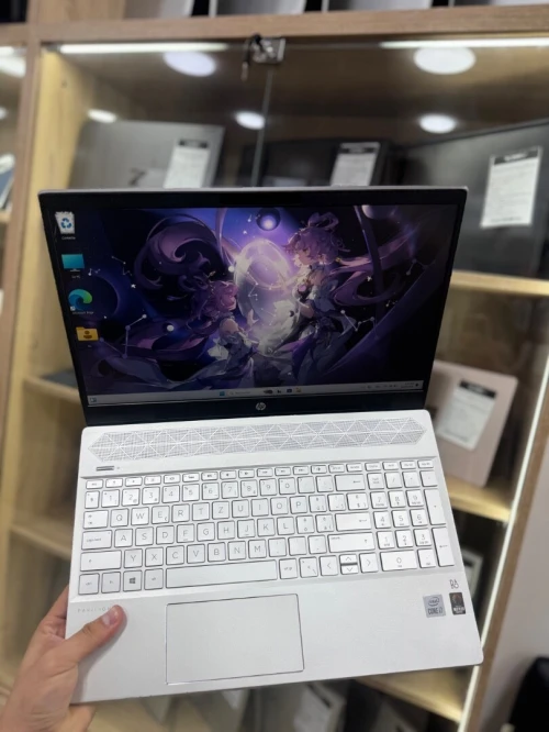 HP Pavilion Laptop 15.6 i7-1065G7 16GB/256GB QWERTZ