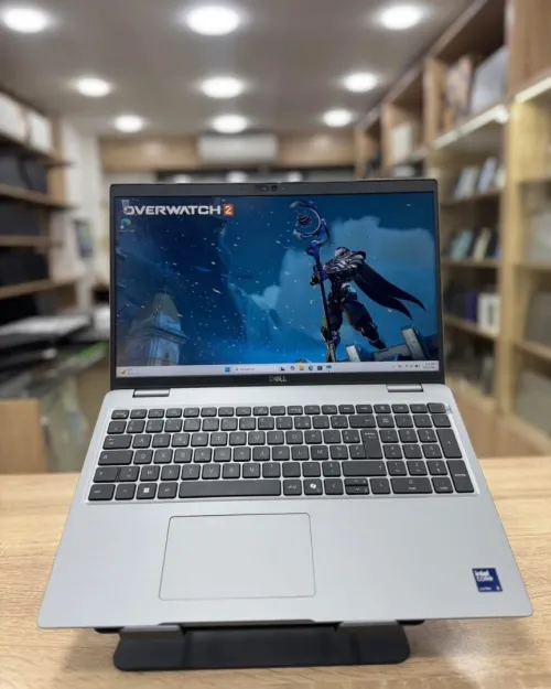 DELL LATITUDE 5550 tactile Ultra 5 135U/Intel AI Boost 16GB/512GB