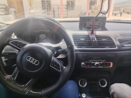 Audi Q3 2016 S Line compétition