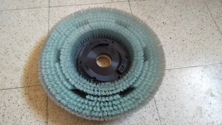 BROSSE EN NYLON